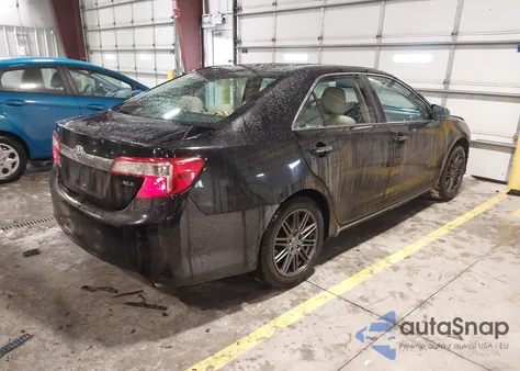 2012 Toyota Camry Xle z USA, uszkodzony, nr VIN 4T1BF1FK5CU171812
